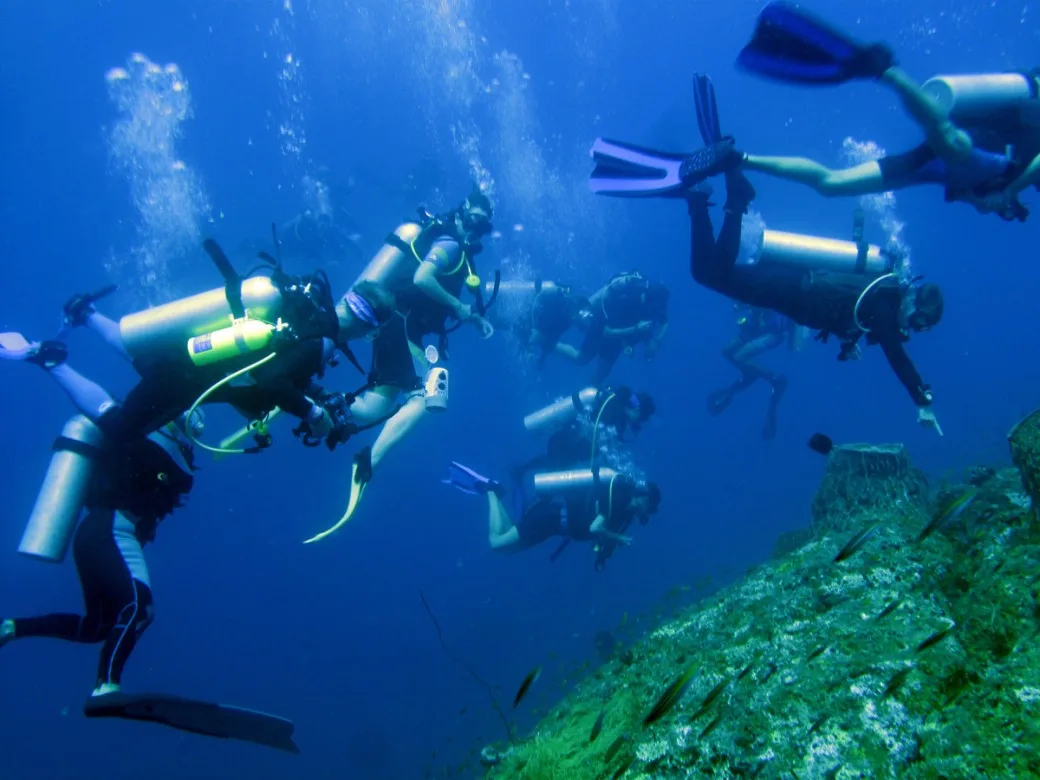 scuba-diving-goa-1040×780 scuba-diving-goa-1040×780